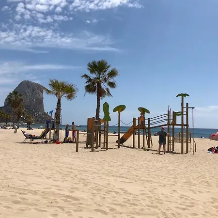 Hayahay With Private Pool & Amazing View Кальпе