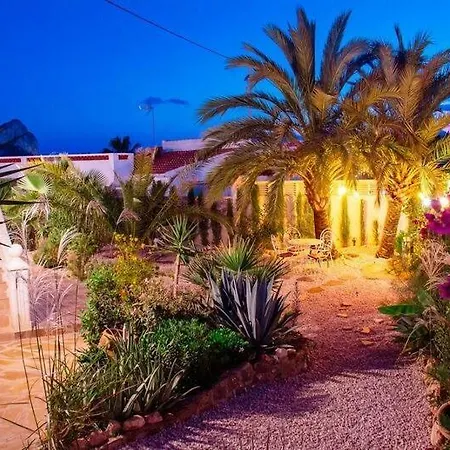 Hayahay With Private Pool & Amazing View Вилла *